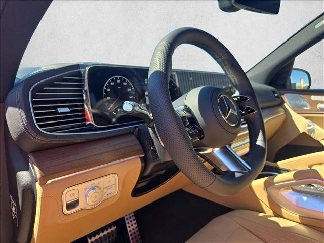 New 2026 Mercedes-Benz GLS 580 4MATIC image 3