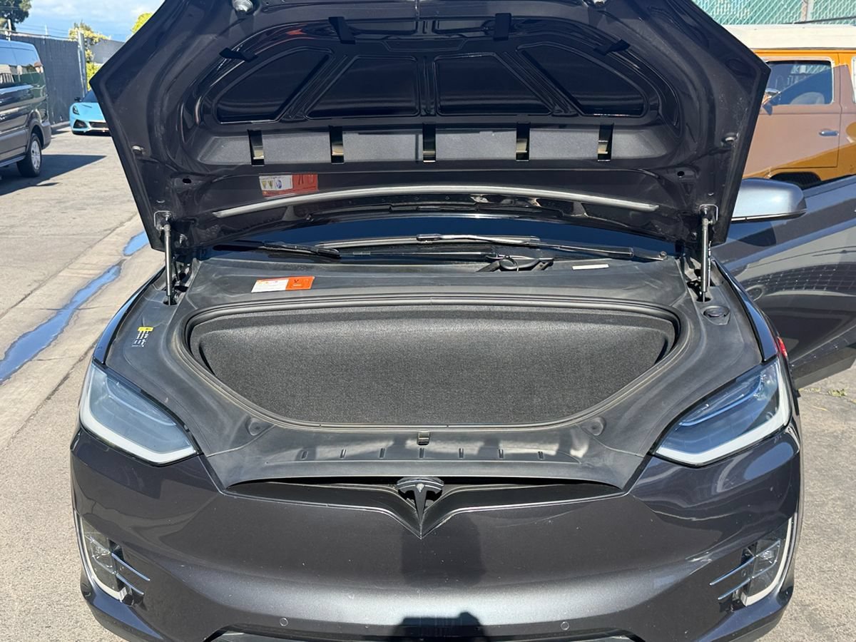 Used 2018 Tesla Model X AWD/4WD image 21