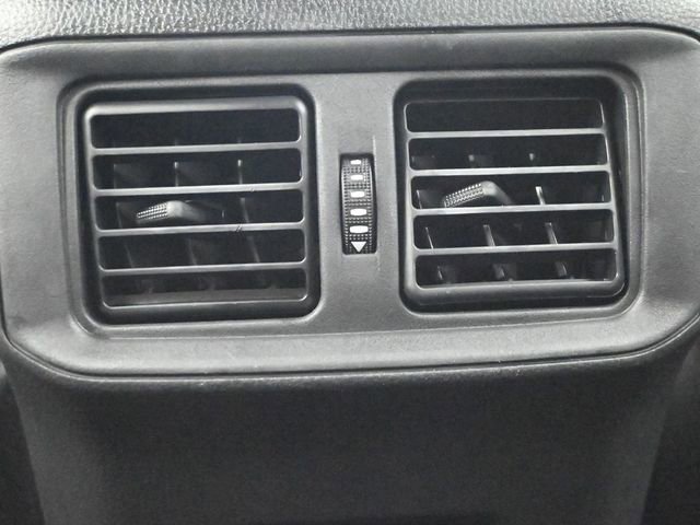 Used 2021 Toyota RAV4 LE image 15