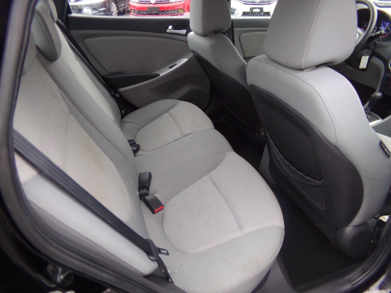 Used 2012 Hyundai Accent GLS image 27