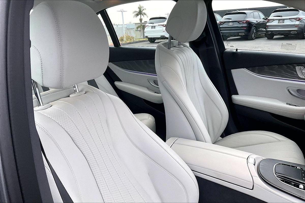 Used 2022 Mercedes-Benz E 350 Sedan w/ AMG Line Exterior image 8