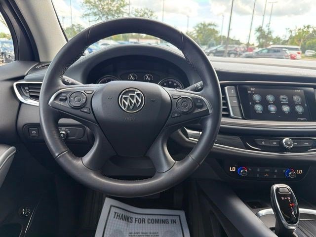 Used 2018 Buick Enclave Essence AWD/4WD image 25