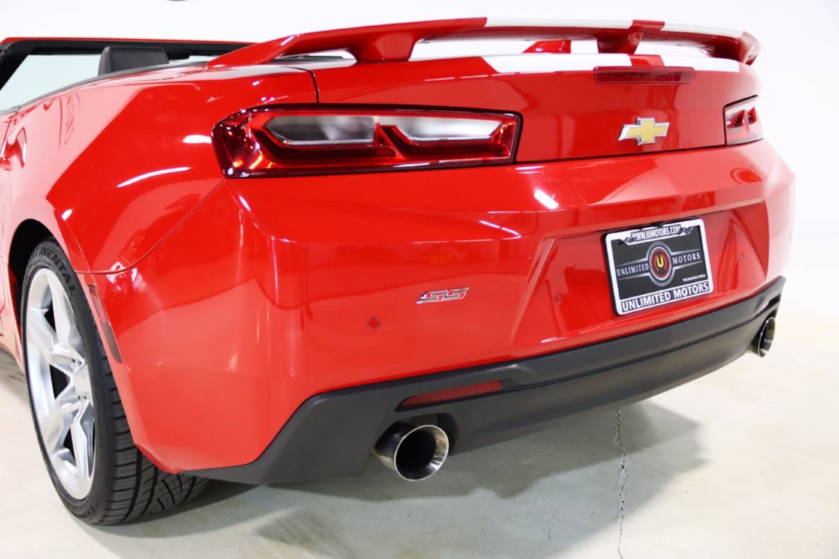 Used 2018 Chevrolet Camaro SS RWD image 73