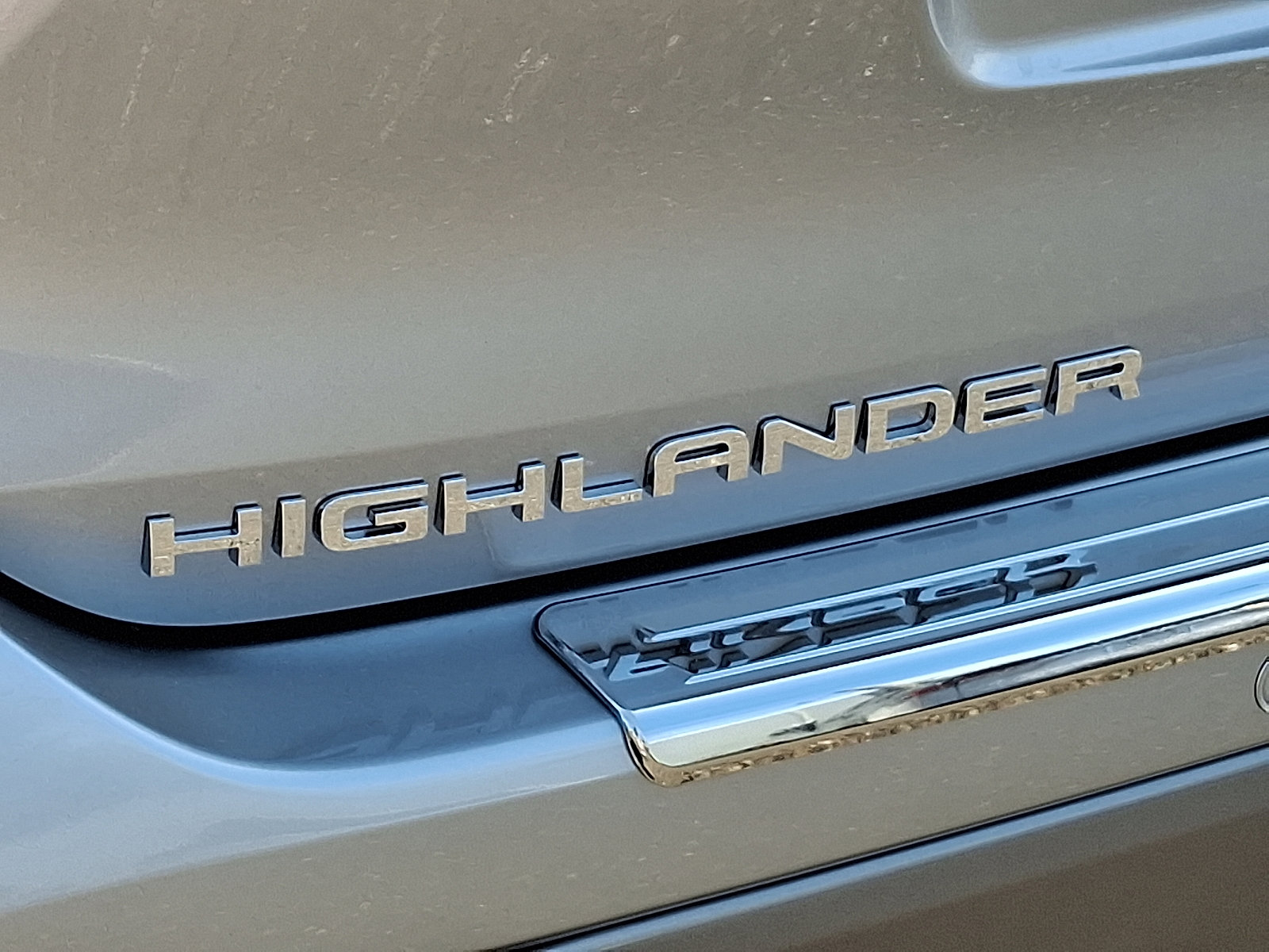 New 2025 Toyota Highlander Platinum image 21