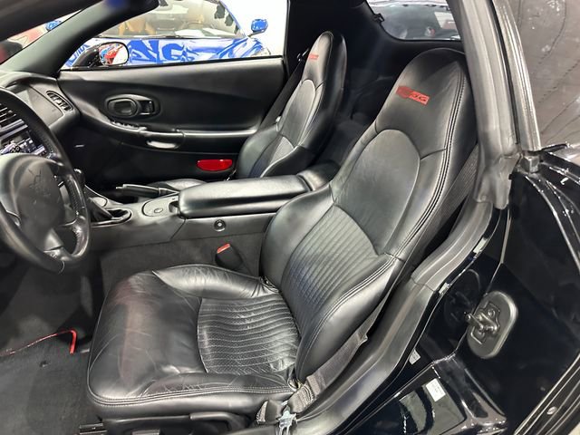 Used 2002 Chevrolet Corvette Z06 w/ Memory Pkg image 12