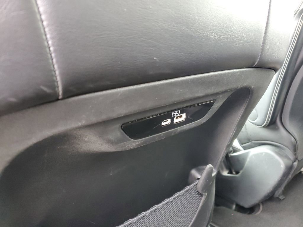 Used 2023 Chrysler Pacifica Touring-L image 30