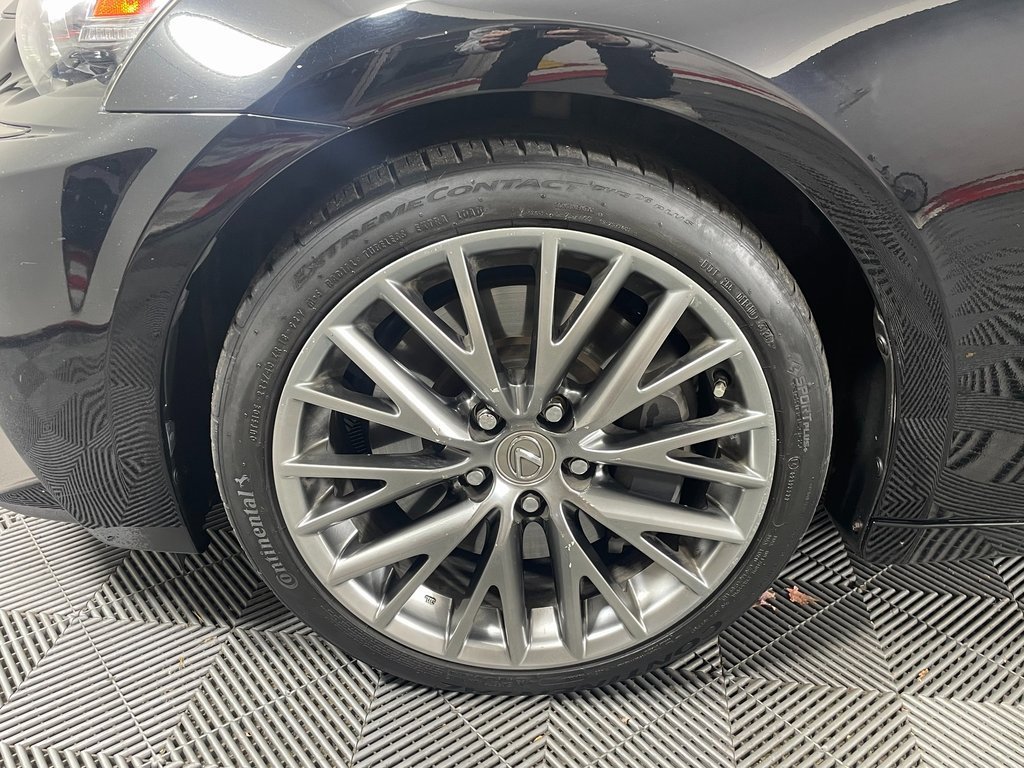 Used 2016 Lexus IS 300 AWD image 12