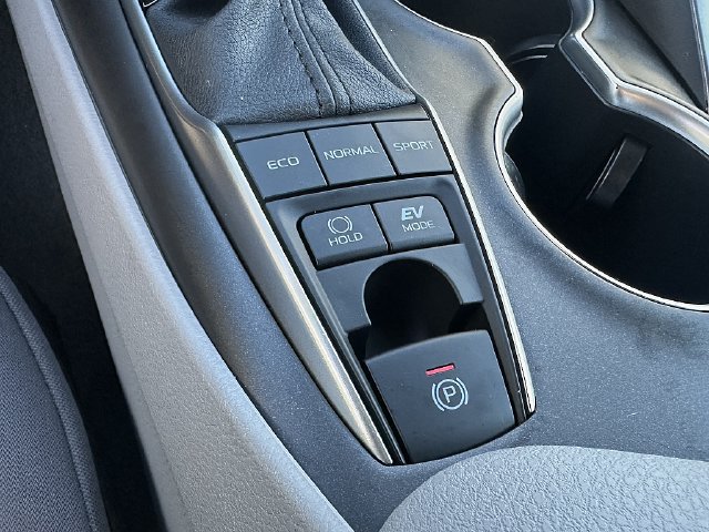 Used 2024 Toyota Camry LE FWD image 34