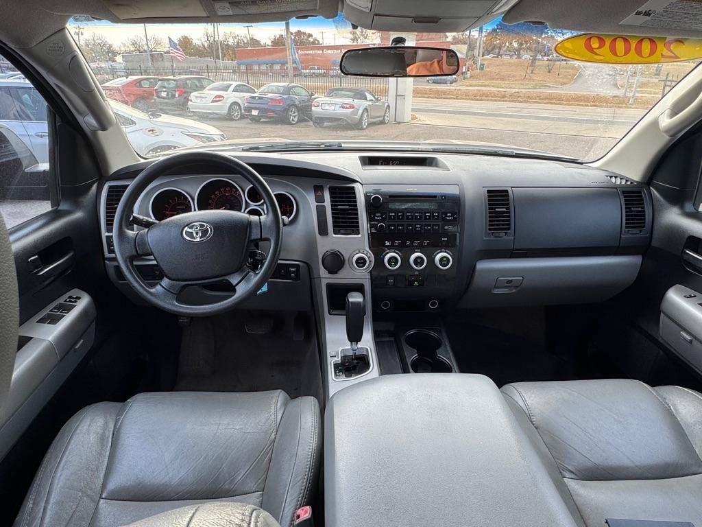 Used 2009 Toyota Sequoia SR5 RWD image 14
