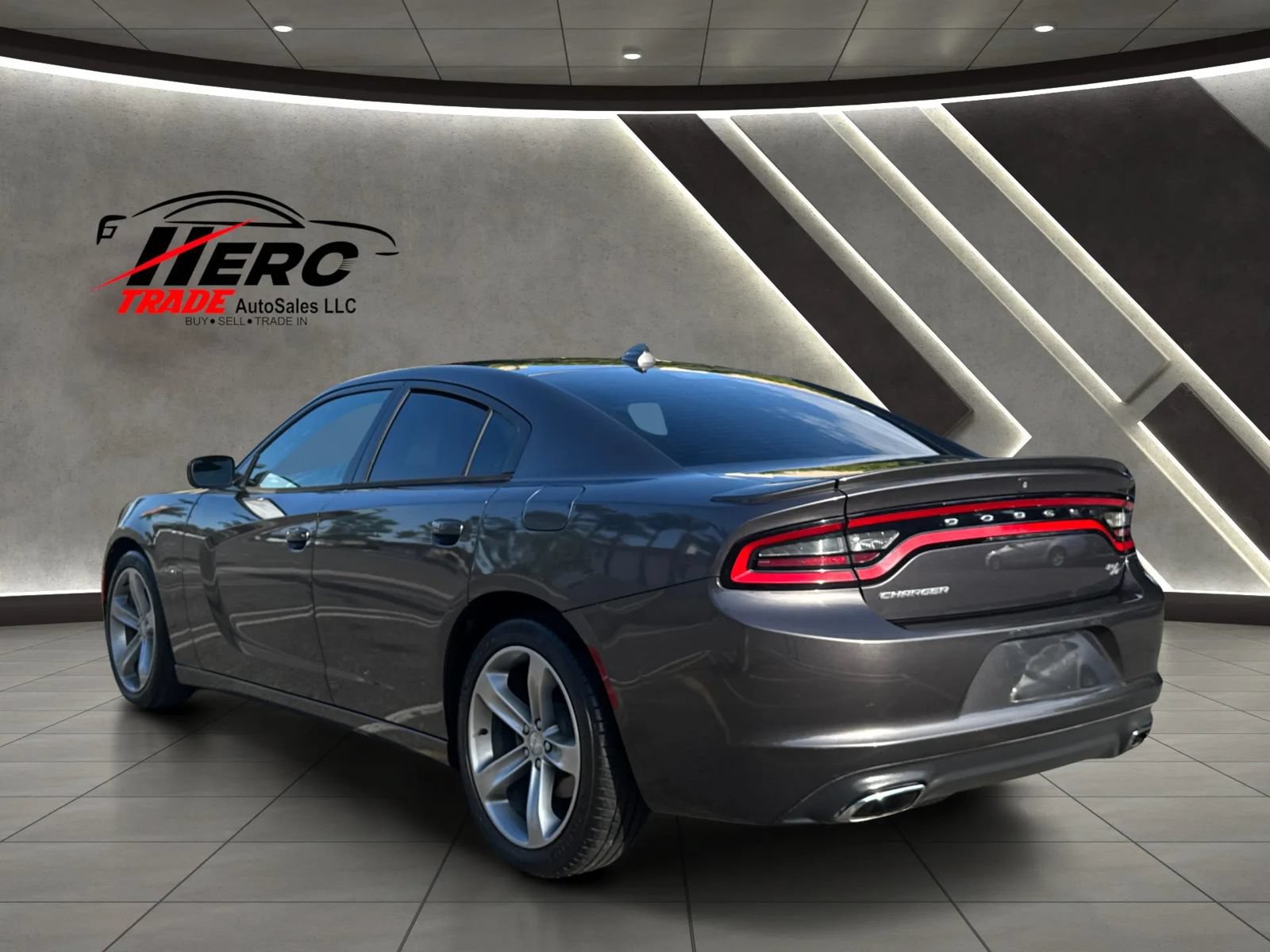 Used 2015 Dodge Charger R/T RWD image 6