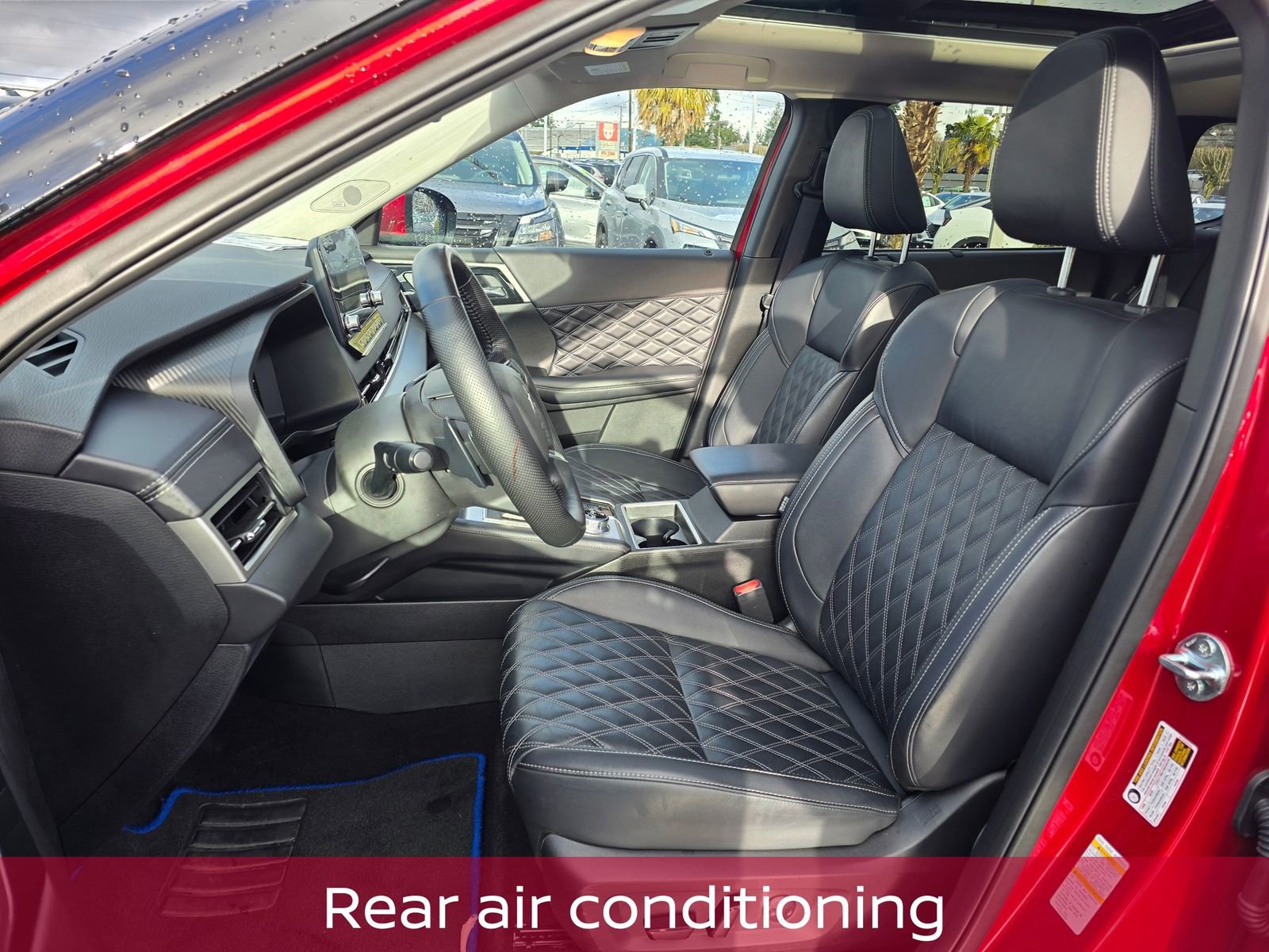 Used 2024 Mitsubishi Outlander SEL image 14