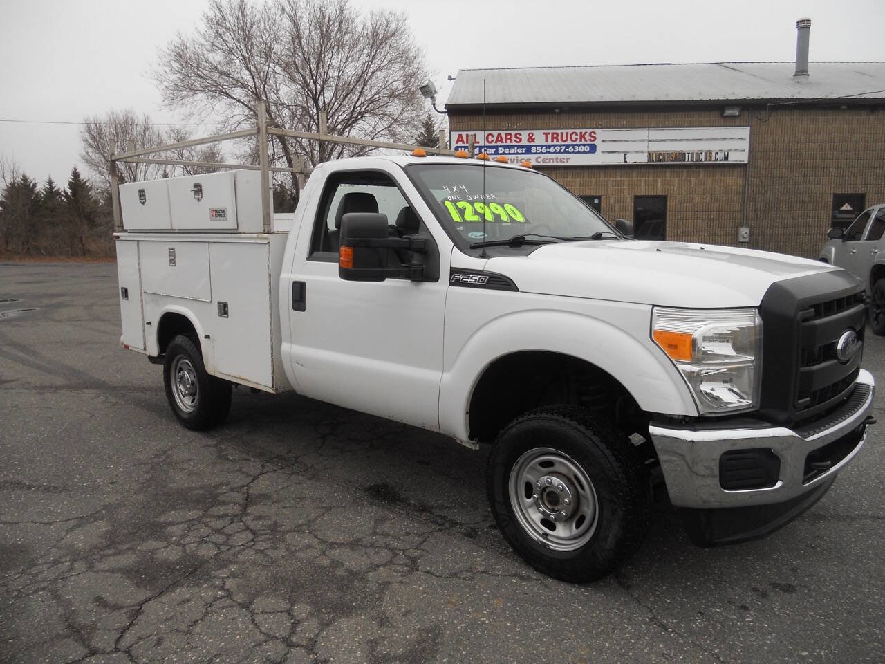 Used 2014 Ford F250 XL w/ Power Equipment Group image 4