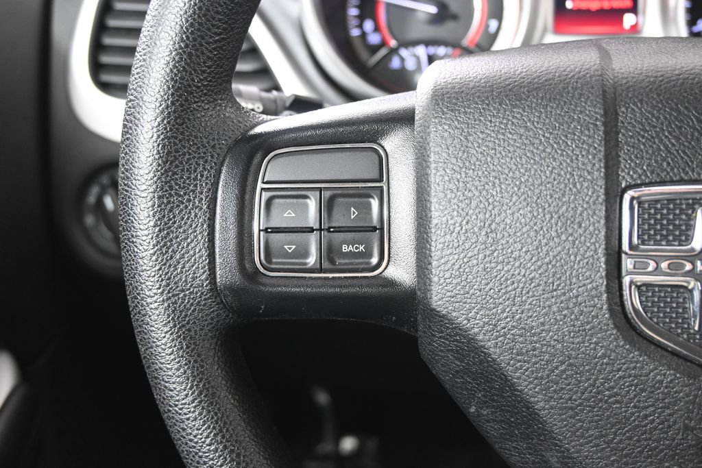 Used 2020 Dodge Journey SE w/ Blacktop Package FWD image 31