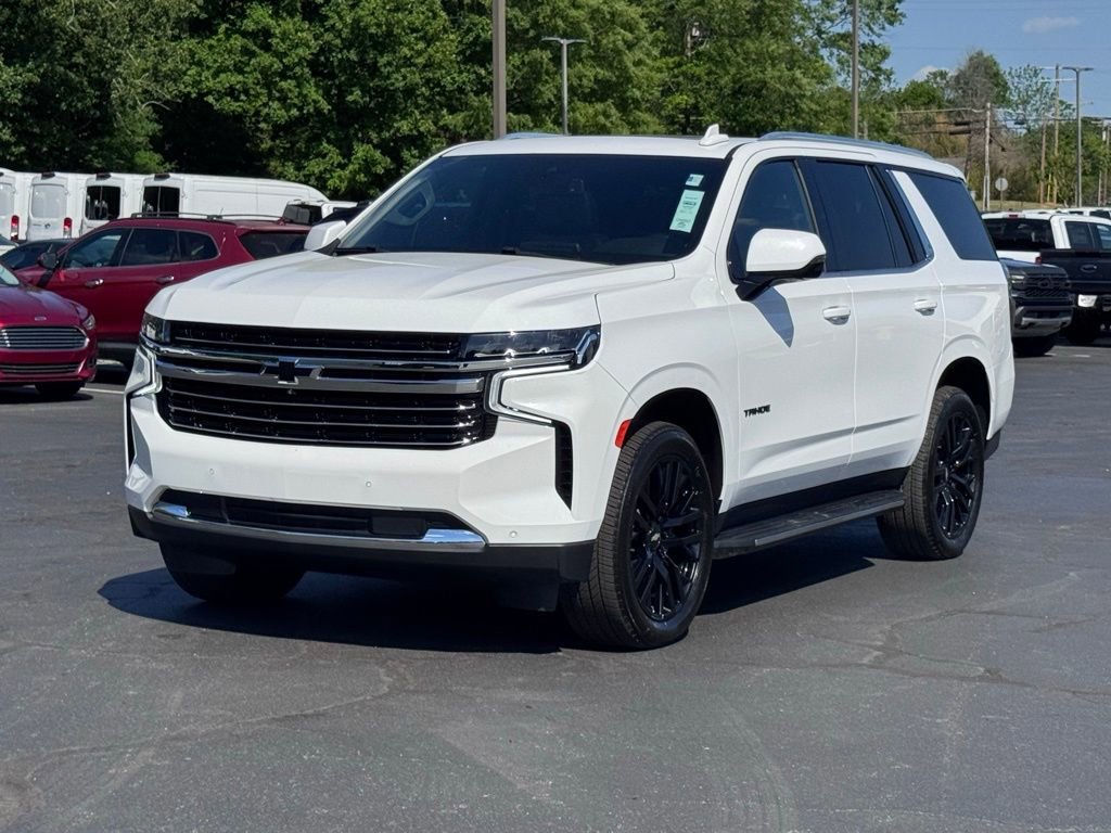 Used 2023 Chevrolet Tahoe LT w/ Luxury Package AWD/4WD image 2