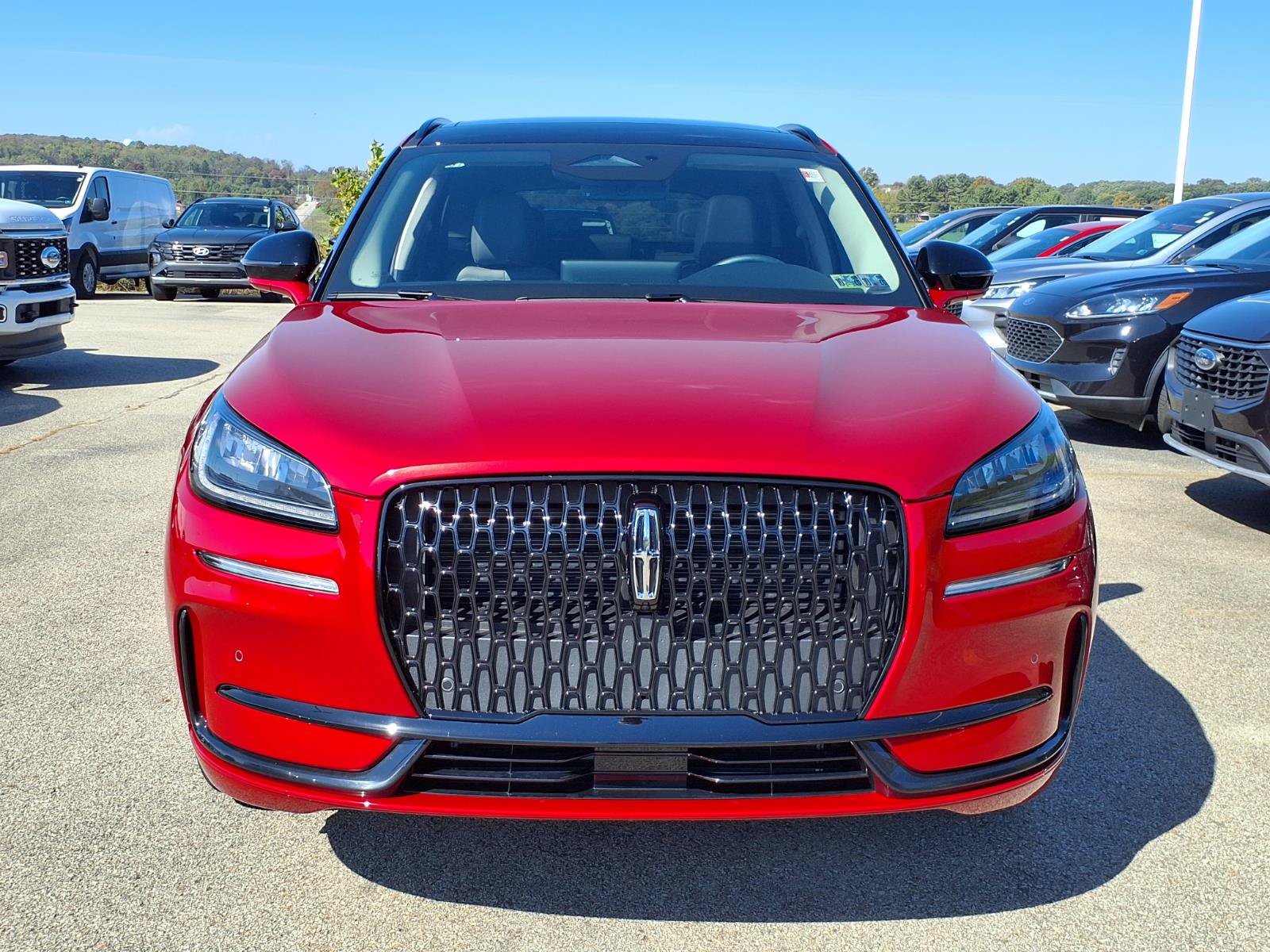 Used 2025 Lincoln Corsair AWD w/ Equipment Group 101A image 2