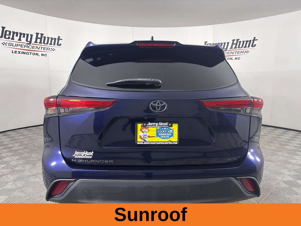 Used 2021 Toyota Highlander XLE FWD image 7
