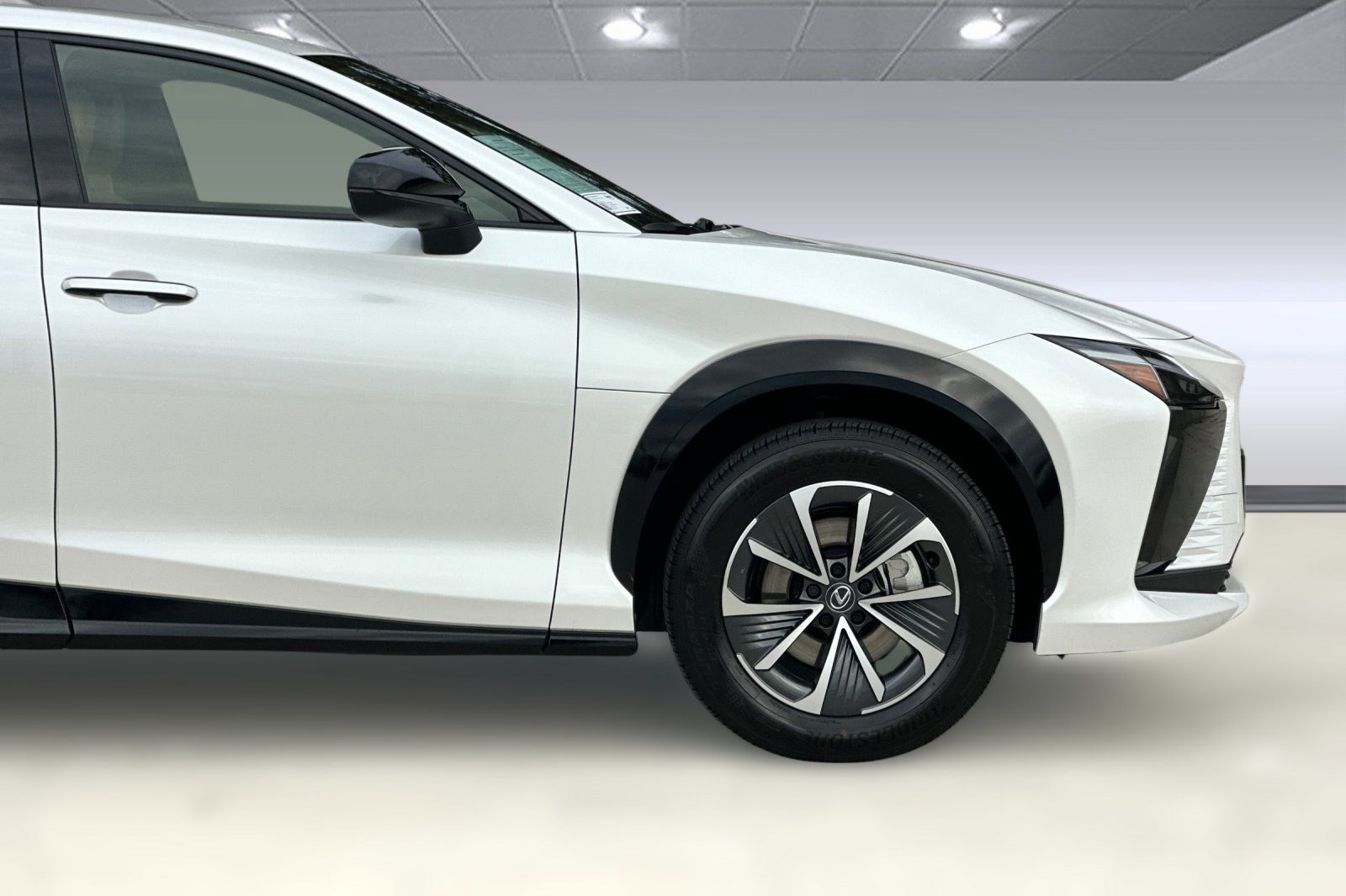 Used 2025 Lexus RZ 300e image 34