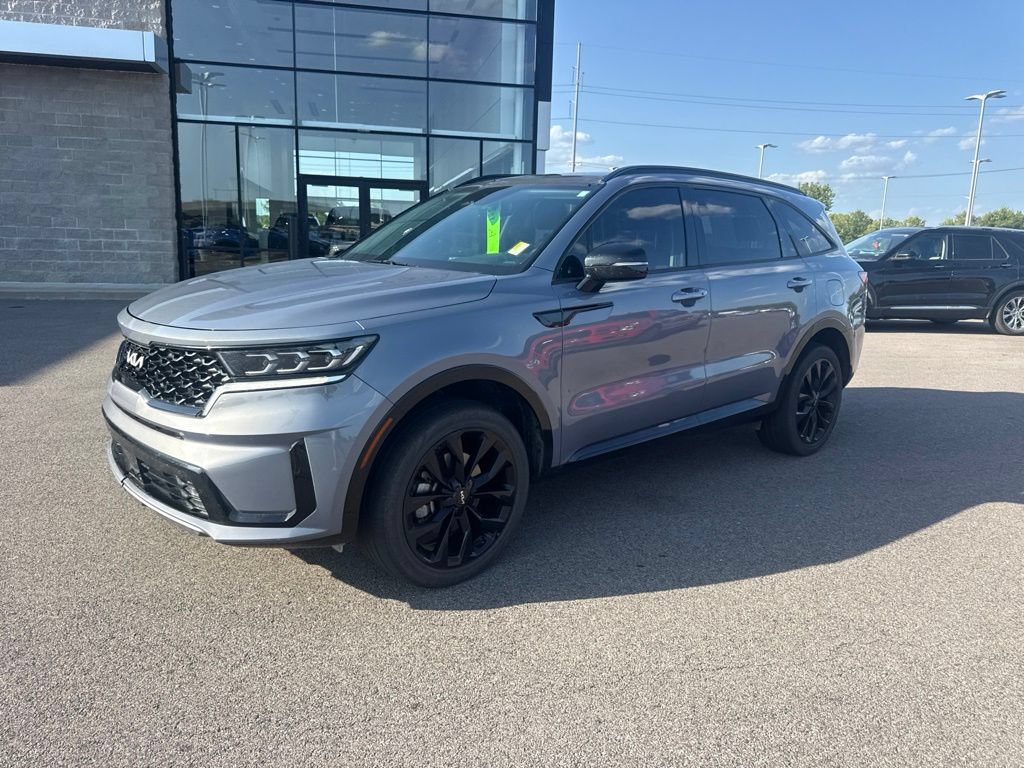 Used 2023 Kia Sorento SX AWD/4WD image 3
