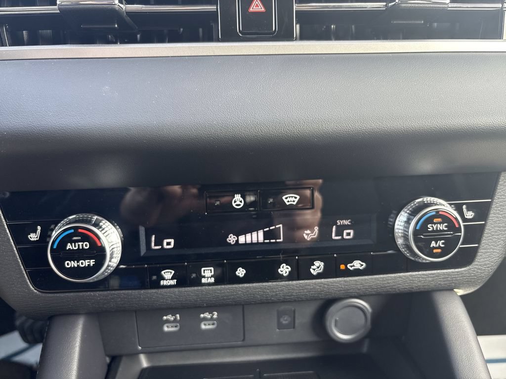 New 2026 Mitsubishi Outlander SE AWD/4WD image 16