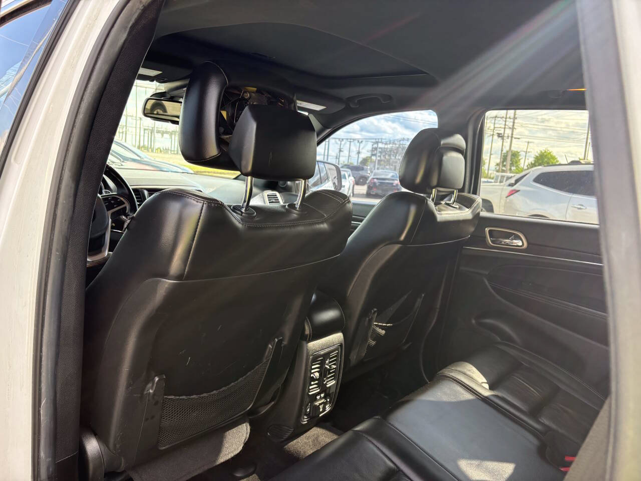 Used 2014 Jeep Grand Cherokee Limited AWD/4WD image 18