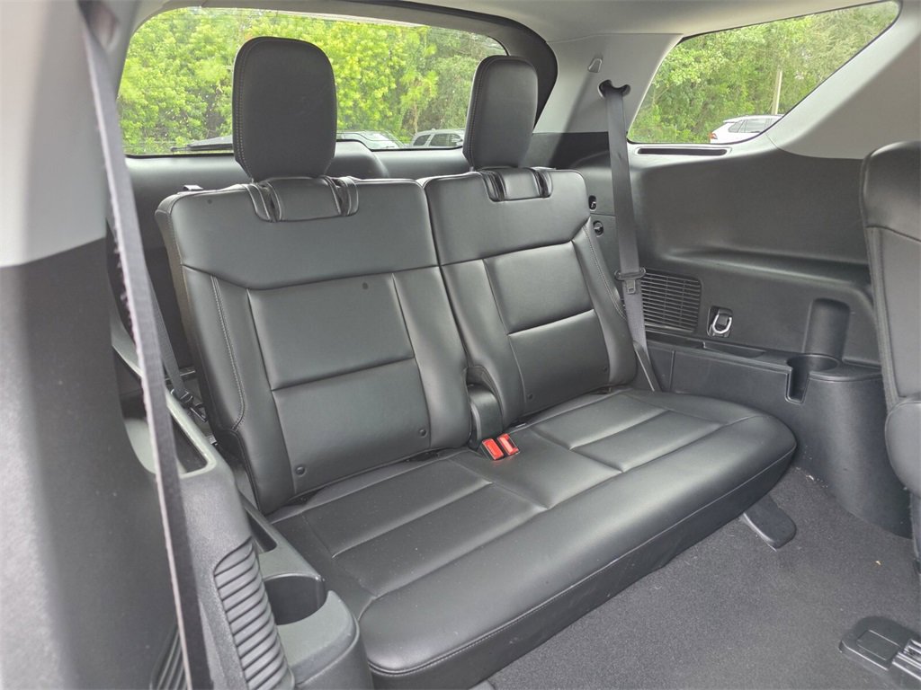 Used 2023 Ford Explorer XLT w/ Equipment Group 202A image 18
