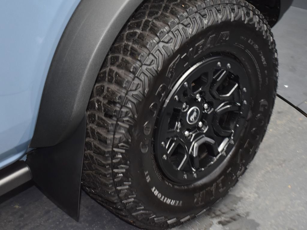 Used 2023 Ford Bronco Wildtrak image 18