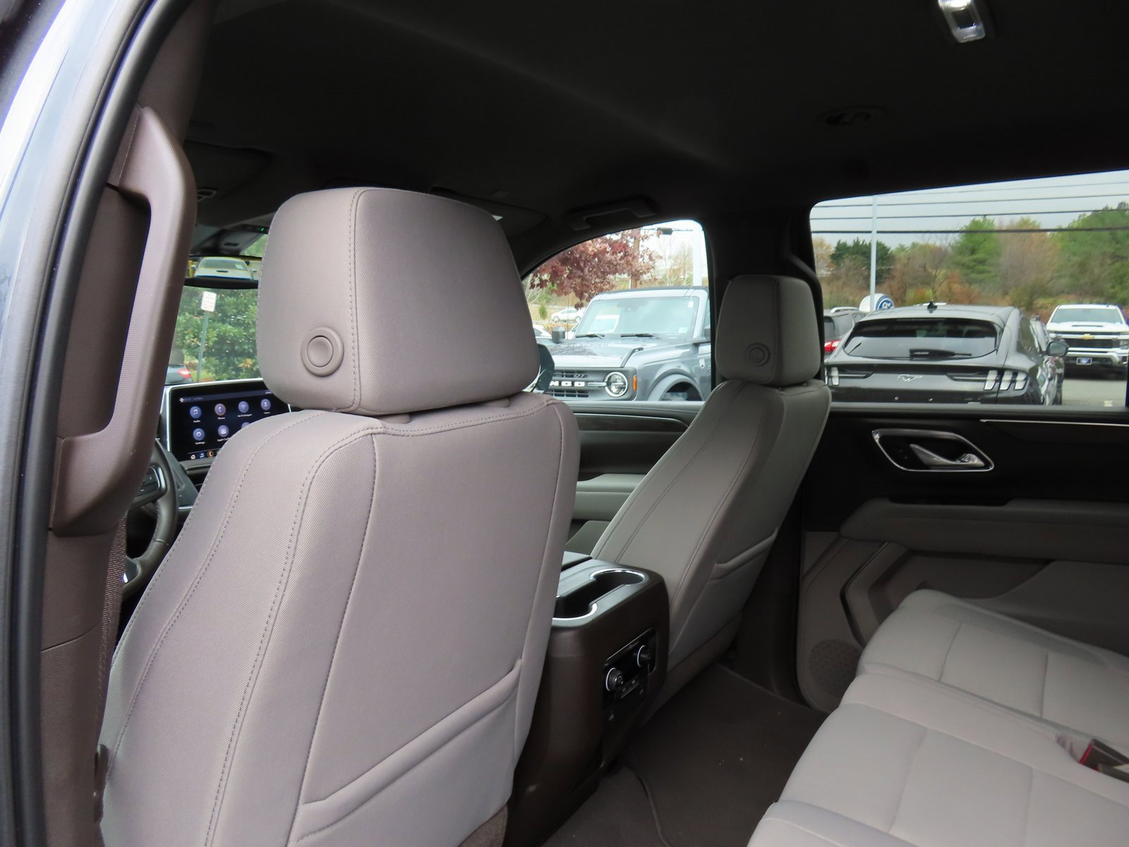 Used 2021 Chevrolet Tahoe LS image 32