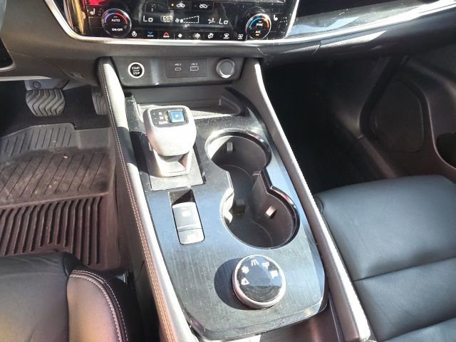 Used 2022 Nissan Rogue SL w/ SL Premium Package image 19