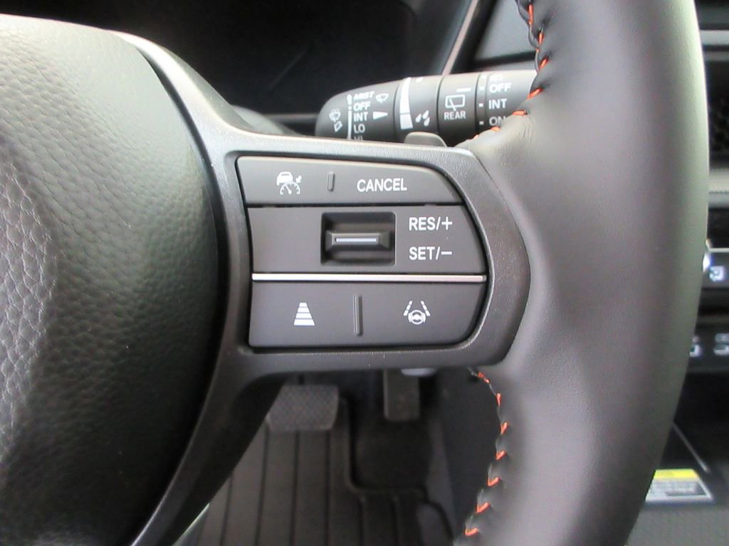 Used 2025 Honda CR-V Sport-L image 16