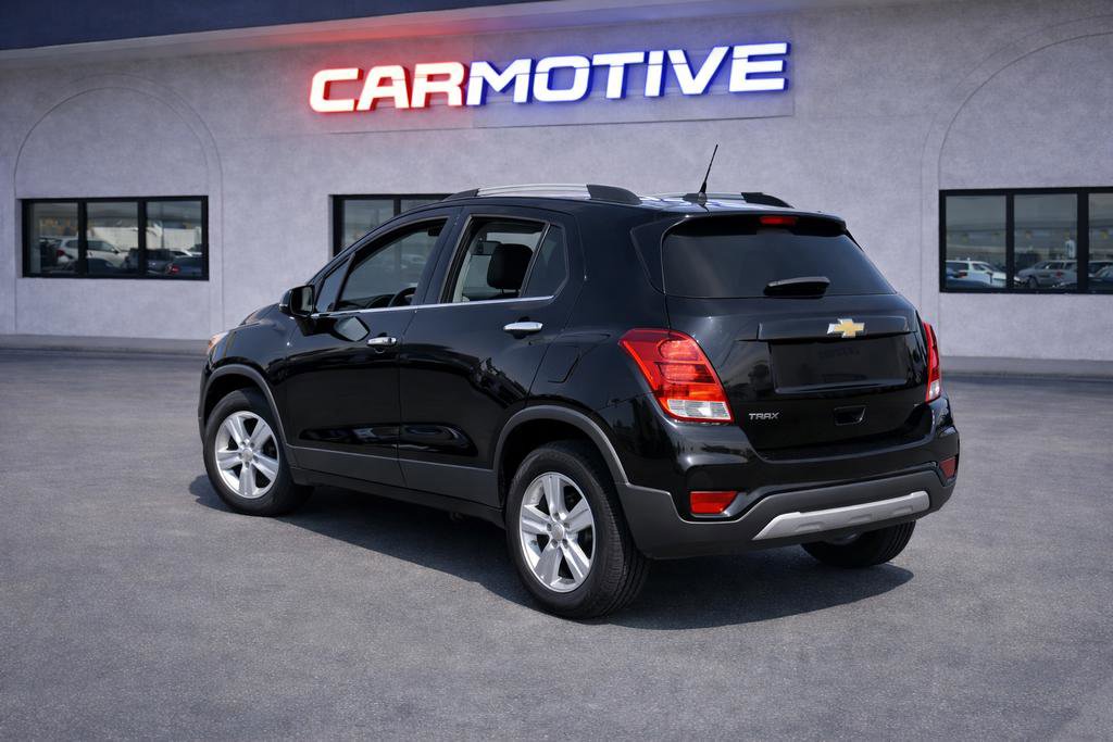 Used 2020 Chevrolet Trax LT w/ LT Convenience Package image 4