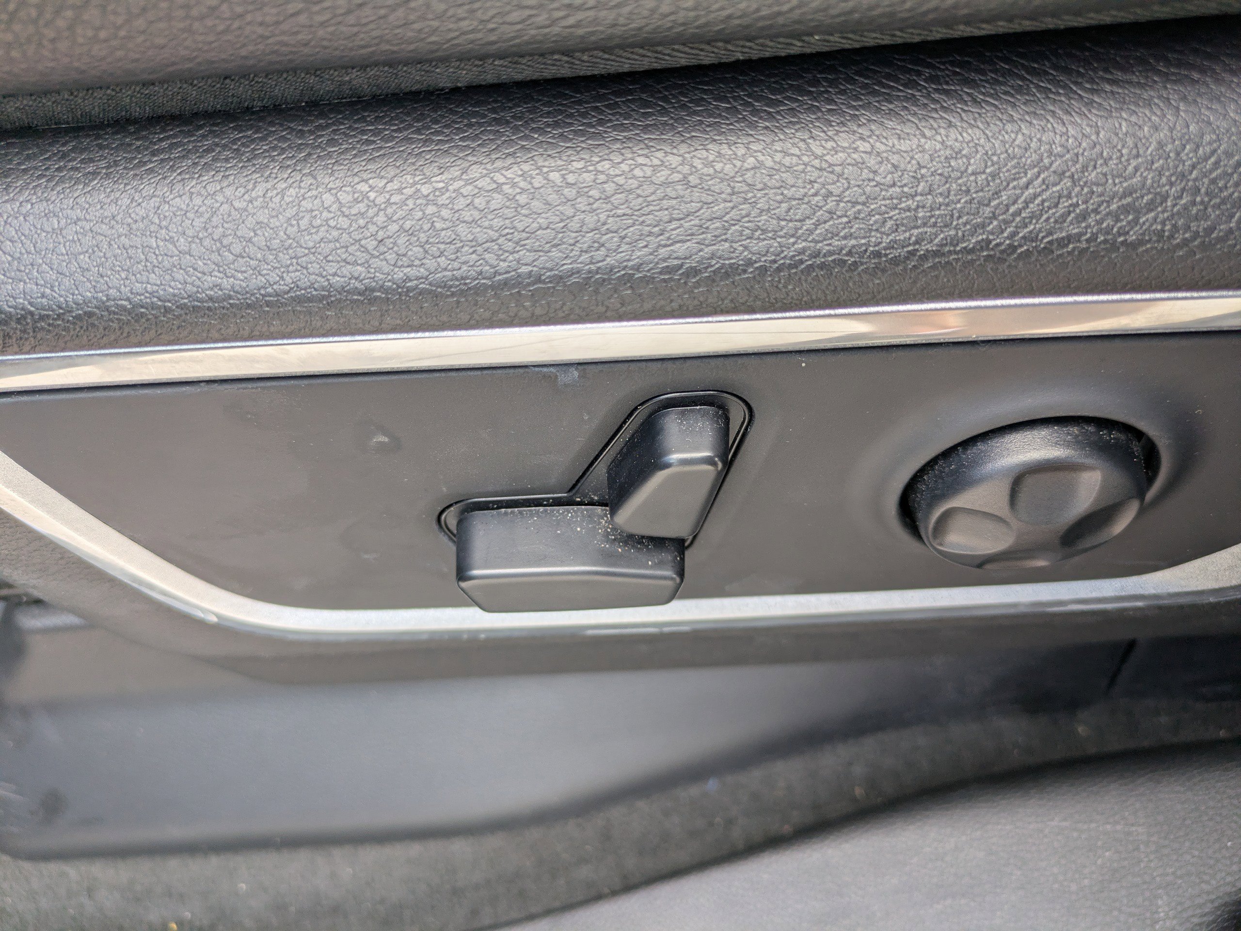 Used 2019 RAM 1500 Laramie RWD image 19