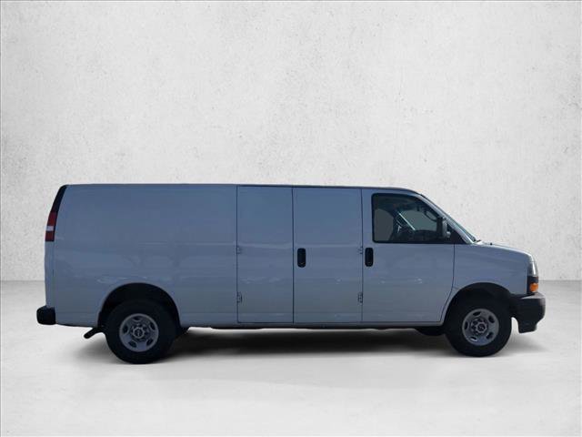 Used 2021 GMC Savana 3500 image 4