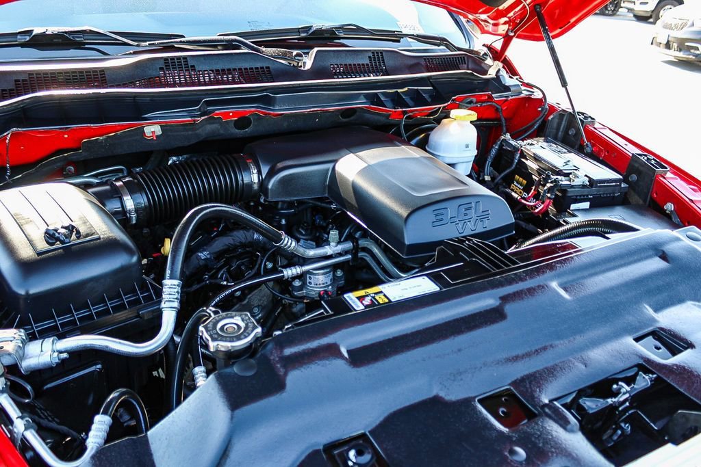 Used 2024 RAM 1500 Classic SLT image 27