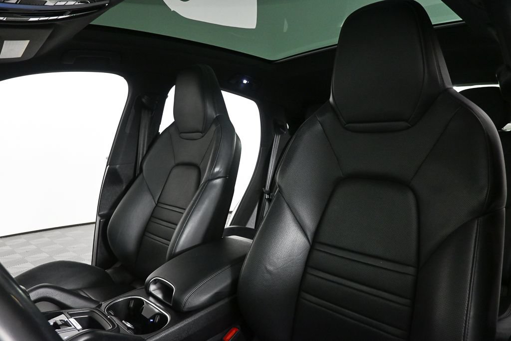Used 2020 Porsche Cayenne AWD/4WD image 5
