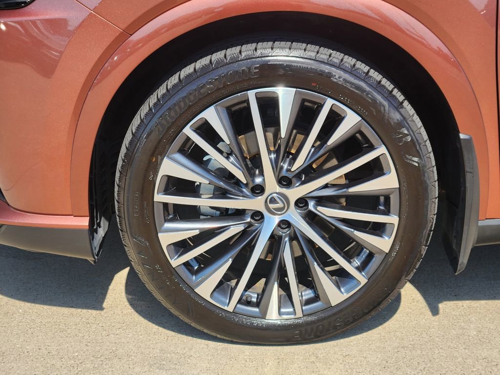 Used 2023 Lexus RX 350 Premium Plus w/ Cold Area Package FWD image 10