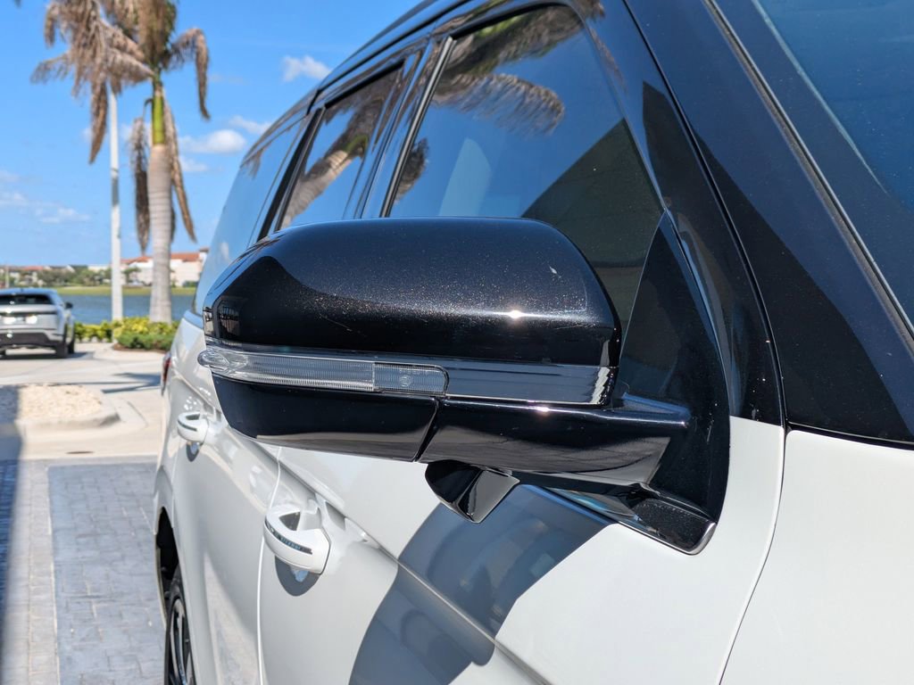 Certified 2023 Lincoln Navigator Black Label image 13