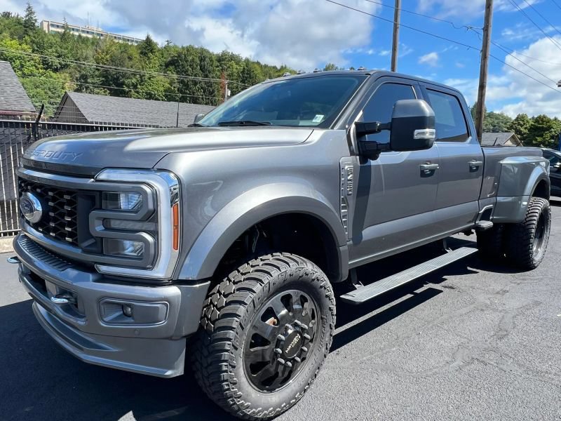 Used 2024 Ford F450 Lariat w/ Lariat Ultimate Package AWD/4WD image 2