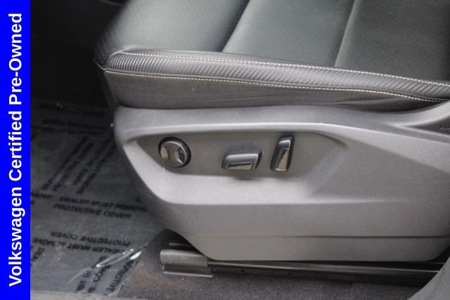 Used 2022 Volkswagen Atlas Cross Sport SE w/ Panoramic Sunroof Package image 18