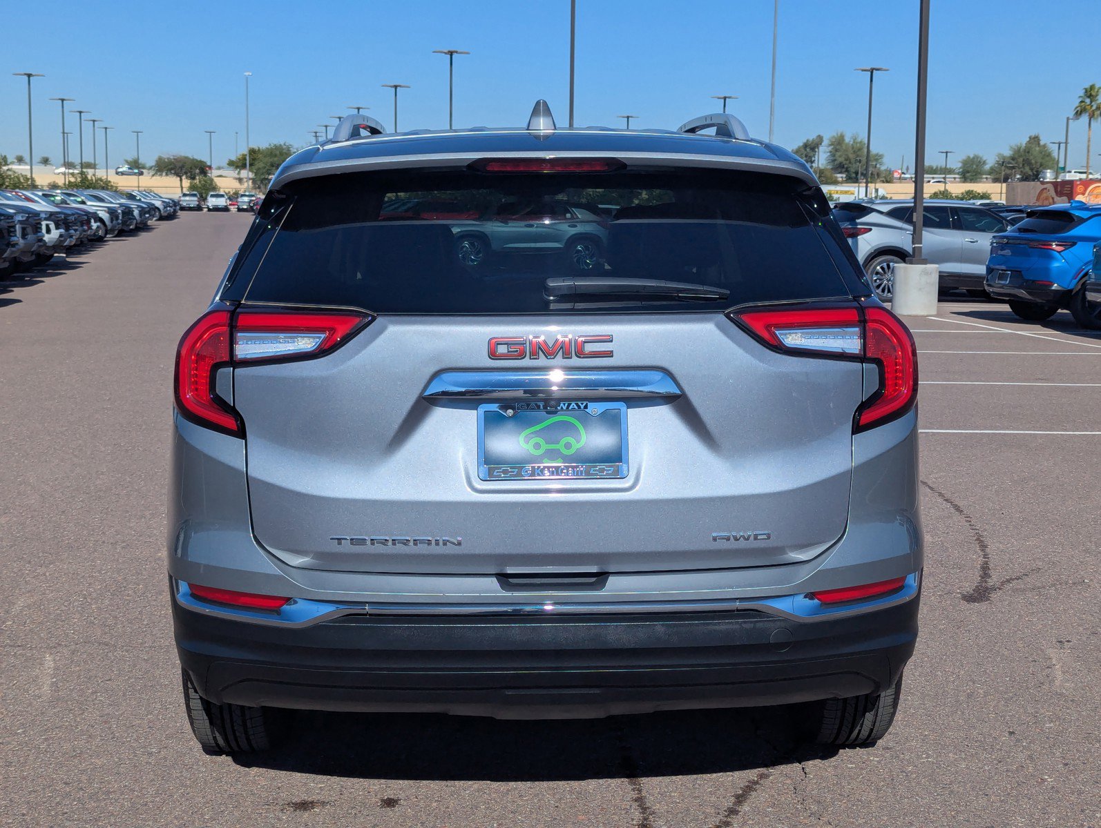 Certified 2024 GMC Terrain SLT image 5