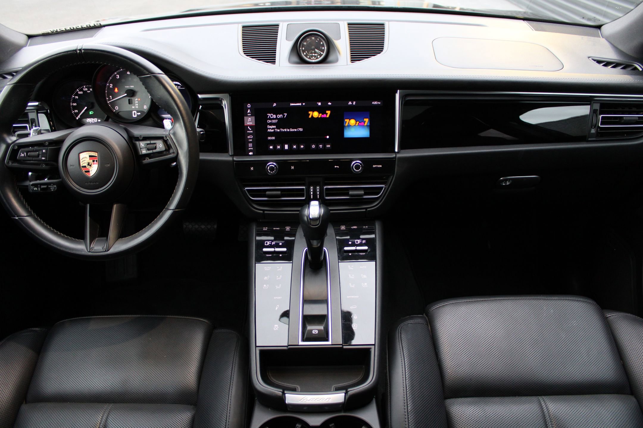 Certified 2023 Porsche Macan S image 23