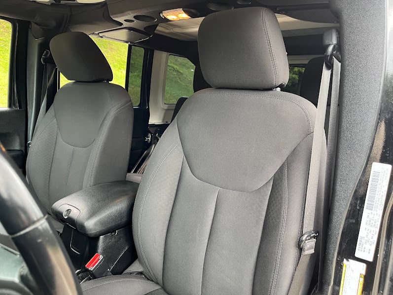 Used 2018 Jeep Wrangler Unlimited Sport S AWD/4WD image 9