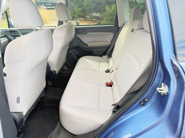 Used 2017 Subaru Forester 2.5i Premium AWD/4WD image 7