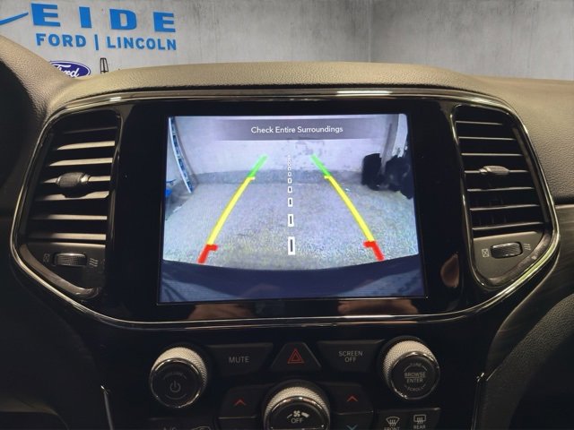 Used 2020 Jeep Grand Cherokee Altitude image 16