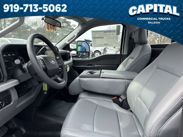 New 2026 Ford F250 XL w/ XL Chrome Package image 17