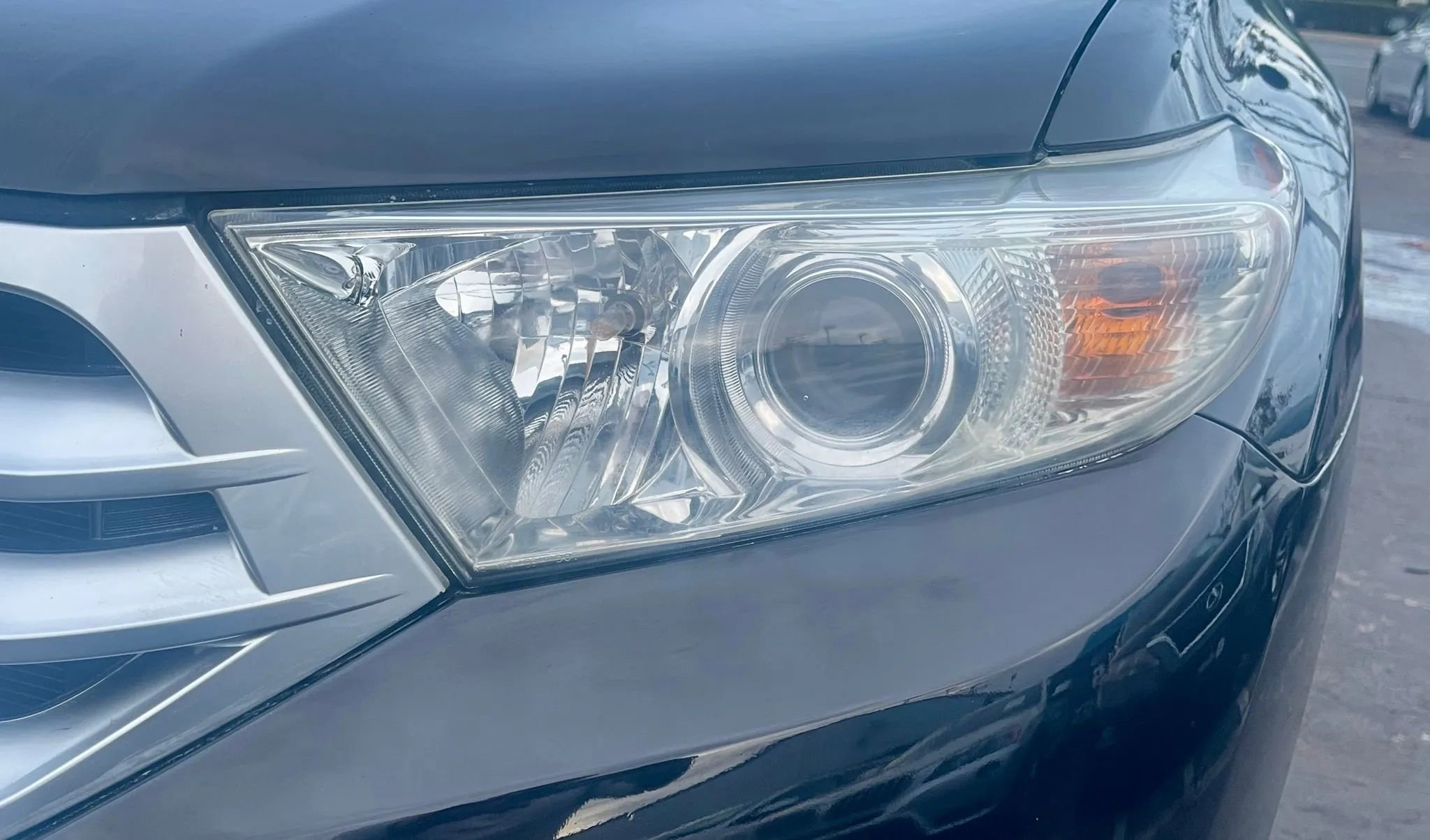 Used 2012 Toyota Highlander SE image 23