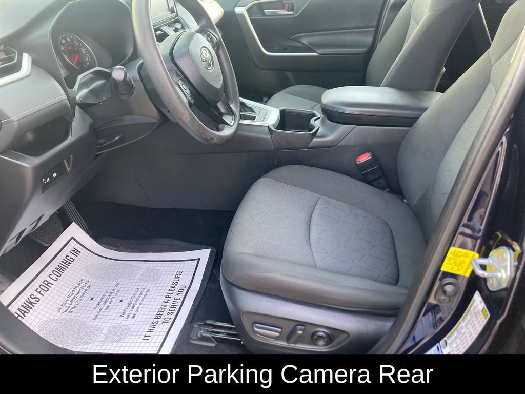 Used 2022 Toyota RAV4 XLE AWD/4WD image 12
