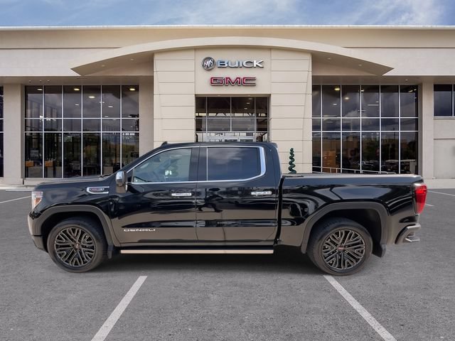 Used 2022 GMC Sierra 1500 Denali w/ Denali Premium Package AWD/4WD image 9