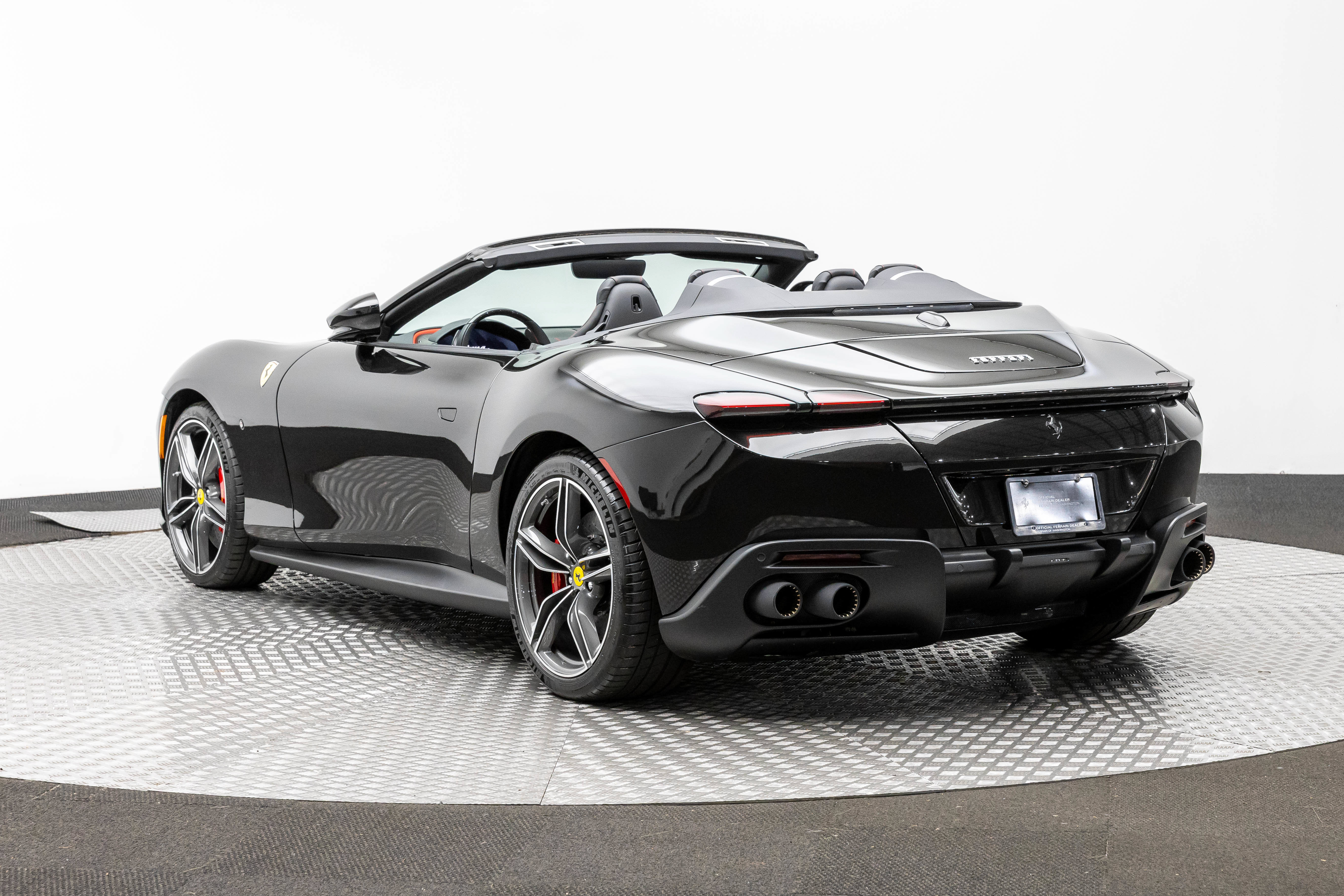 Used 2025 Ferrari Roma Spider RWD image 3