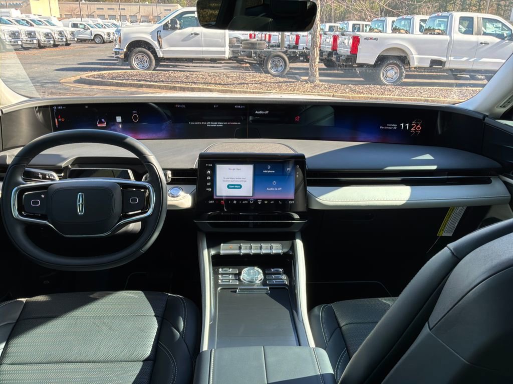 Used 2025 Lincoln Nautilus Reserve image 12