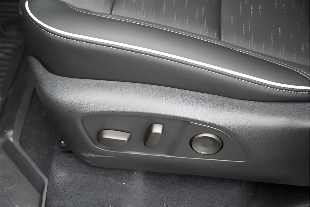 New 2026 Buick Enclave Sport Touring w/ Power Package image 22